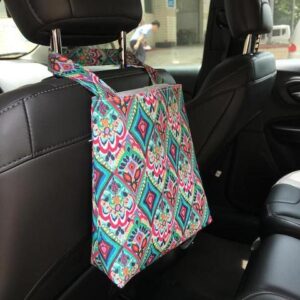 Using reusable shopping bags to make car trash